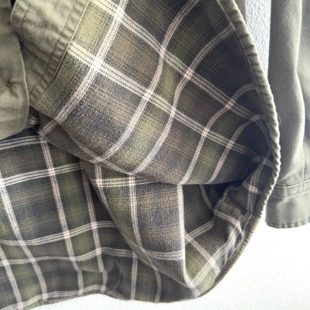Woolrich classic button